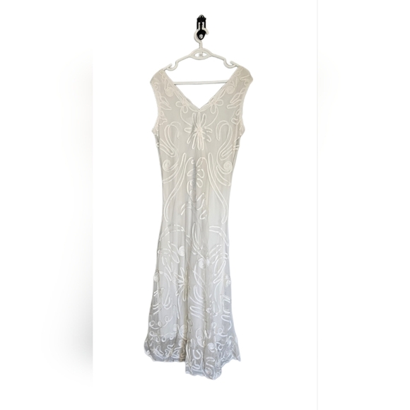 Miss Nikky White Embroidered Maxi Dress Sleeveless Boho Festival Wedding Gown - Picture 2 of 9